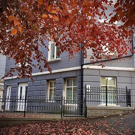 New Modern In Centrum برغن